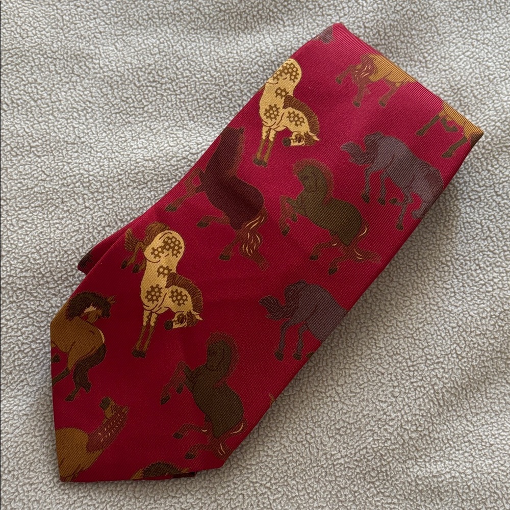 Vintage Paul Stuart Red Silk Tie – Equestrian / Horse Motif print